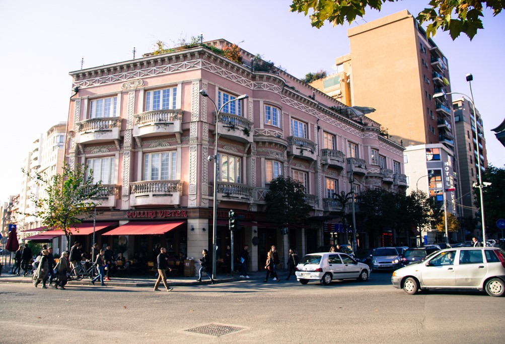 Réservation de Voiture à Tirana