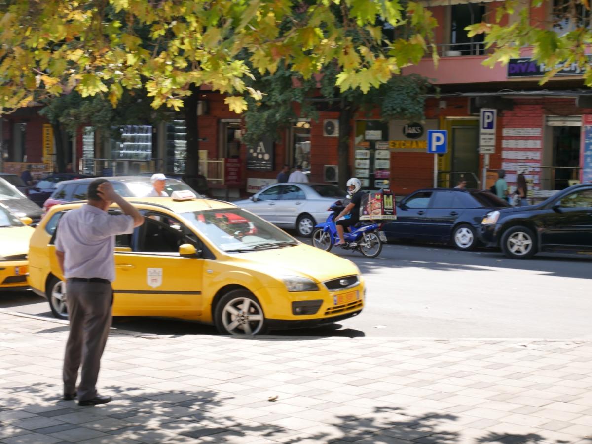 Les Taxis Sont Chers En Albanie