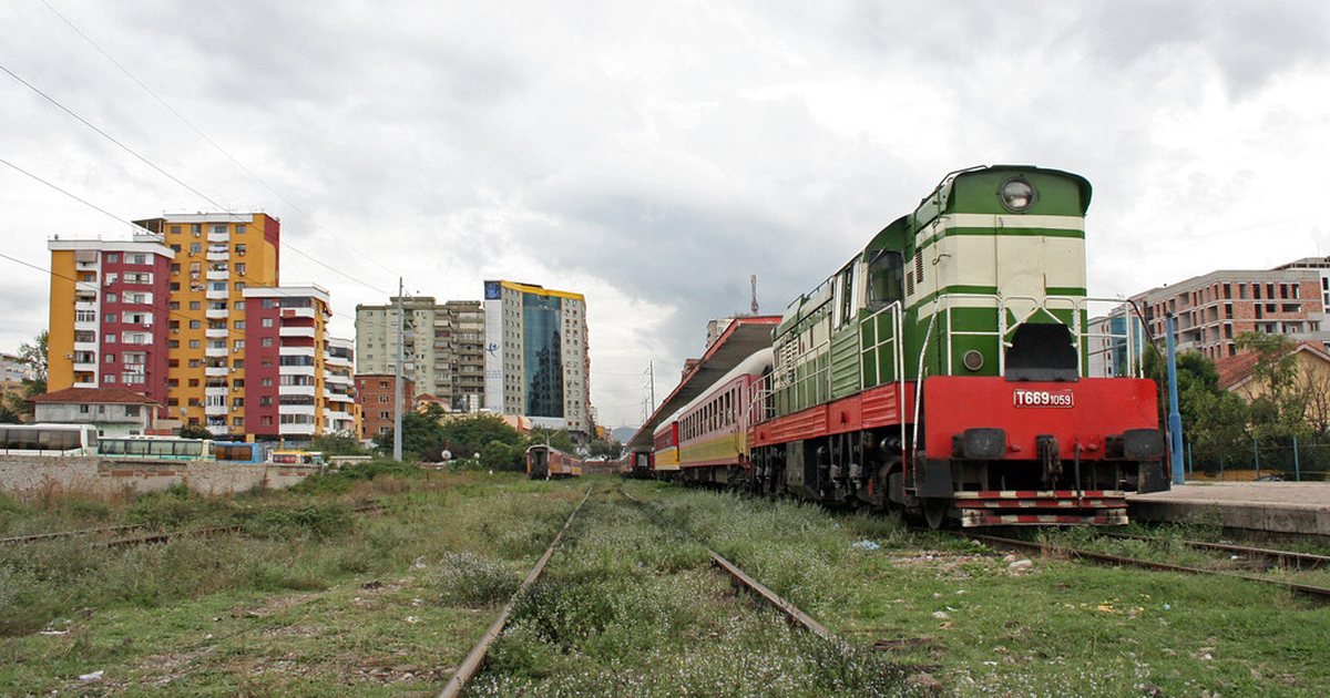 la gare de Tirana